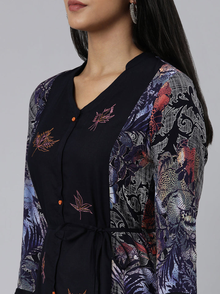 Neerus Blue Viscose Rayon Printed Kurti curved silhouette - detail view 2
