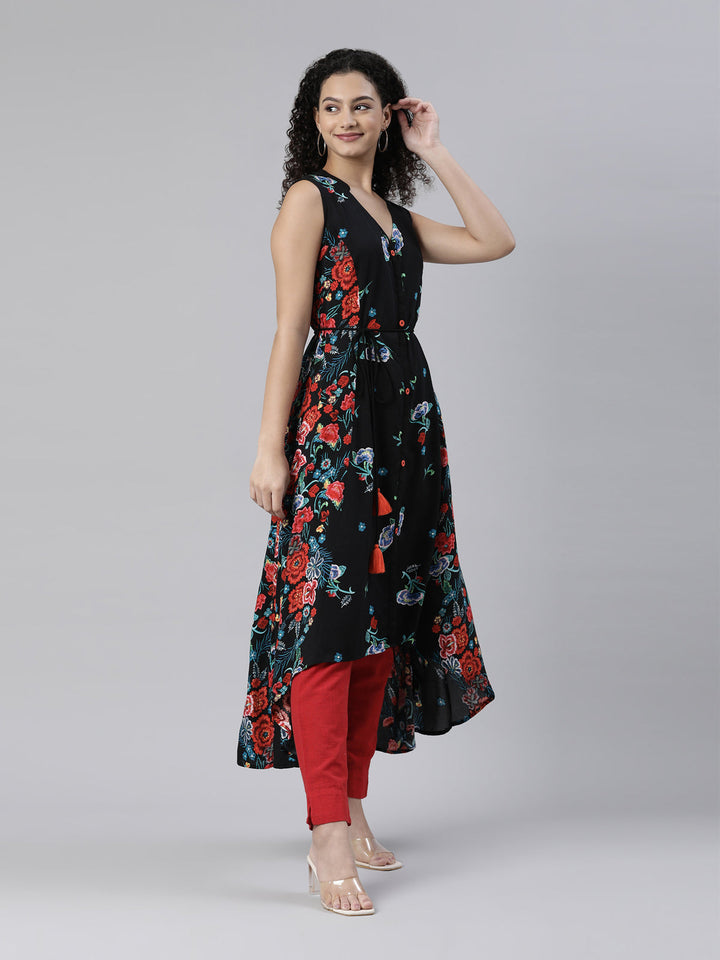 Neerus White cotton floral embroidered kurti - back view