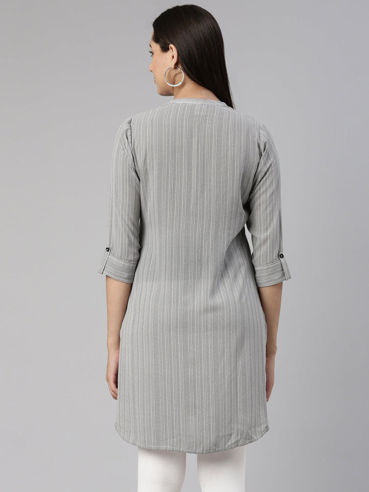 Neerus Grey cotton printed kurti with mandarin collar - side view