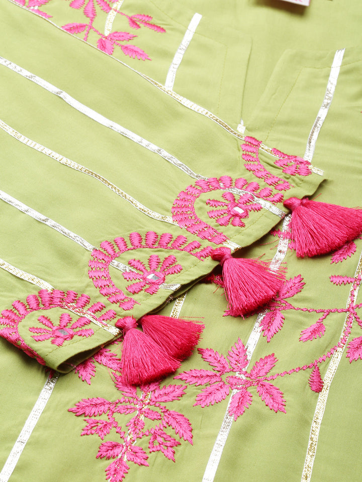 Neerus Green viscose rayon embroidered anarkali kurta set - detail view 1