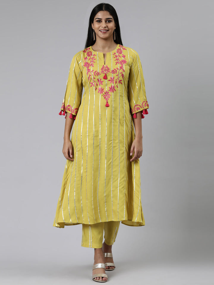 Neerus Green viscose rayon thread embroidered anarkali kurta set - front view