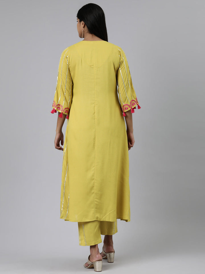 Neerus Green viscose rayon thread embroidered anarkali kurta set - side view