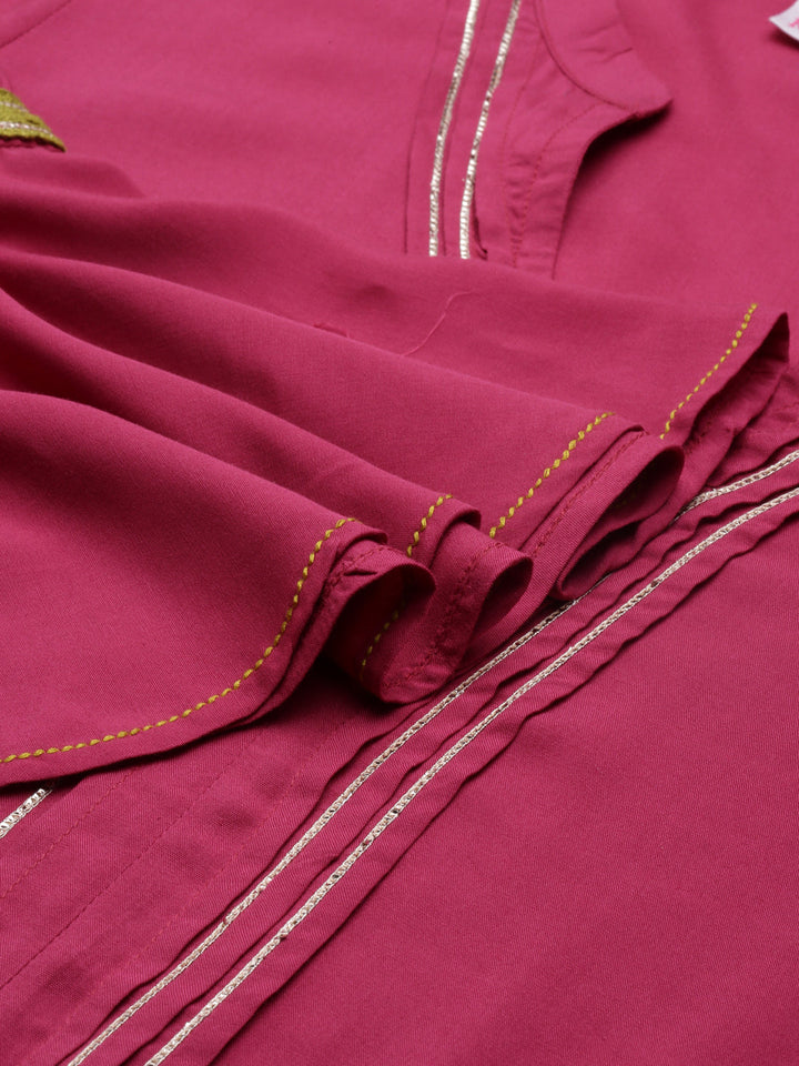 Neerus Maroon cotton solid kurta with mandarin collar - detail view 2
