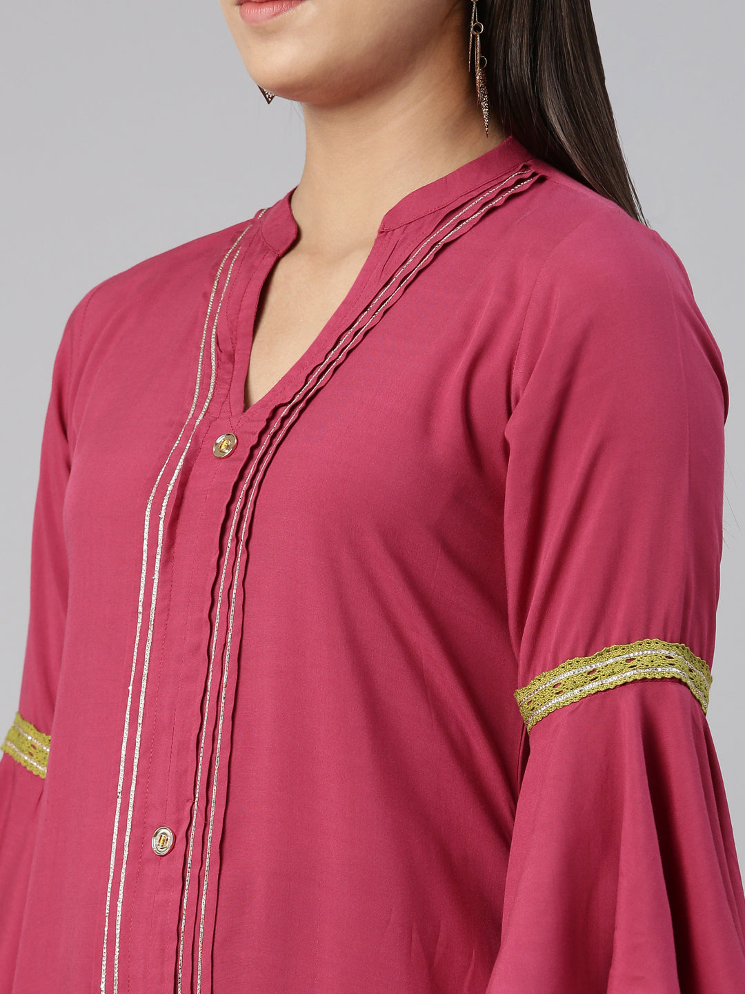 Neerus Maroon cotton solid kurta with mandarin collar - detail view 1
