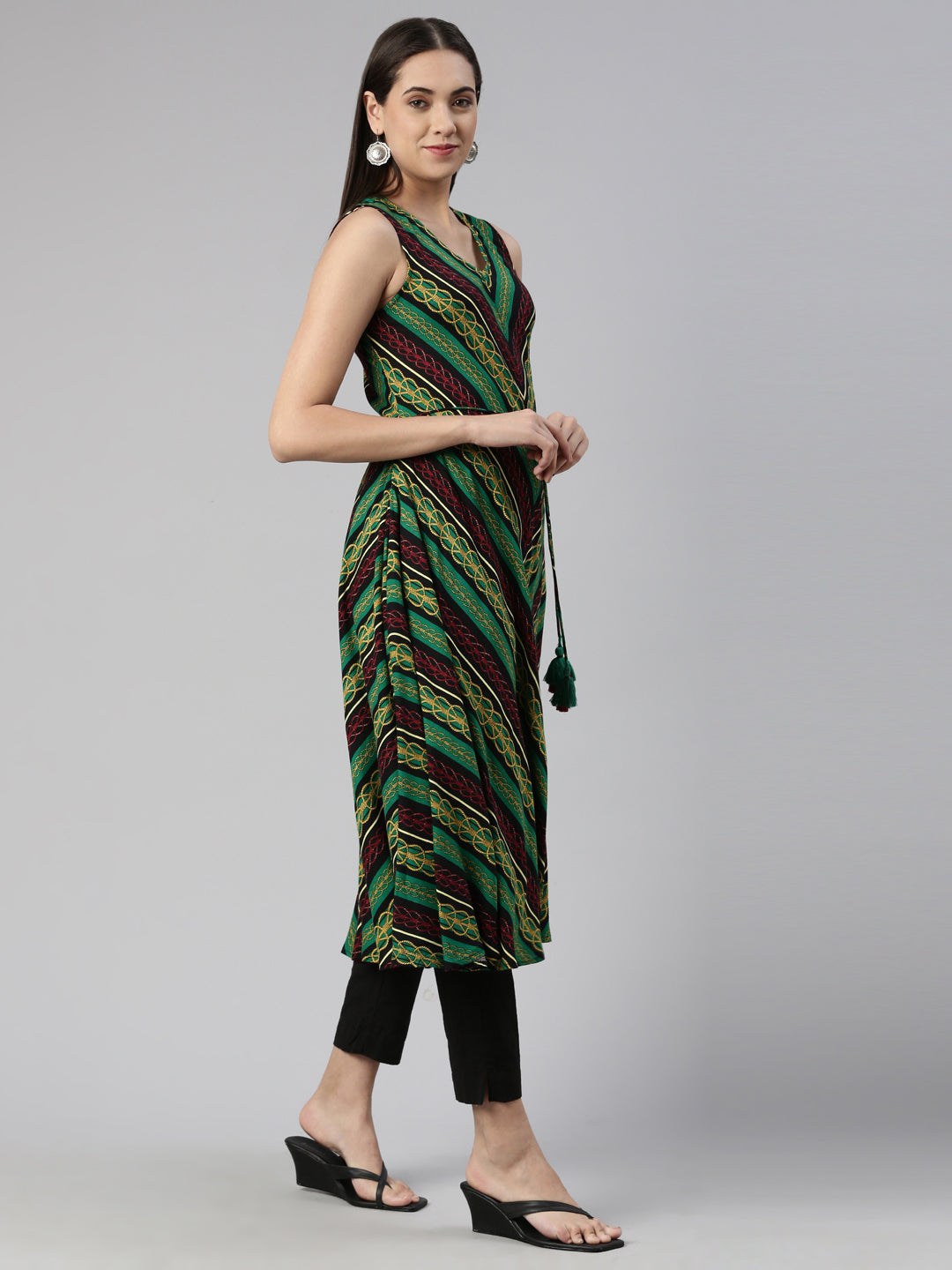 Neerus Multi cotton chevron printed kurti - side view