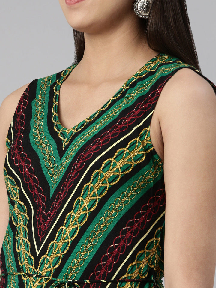 Neerus Multi cotton chevron printed kurti - detail view 2