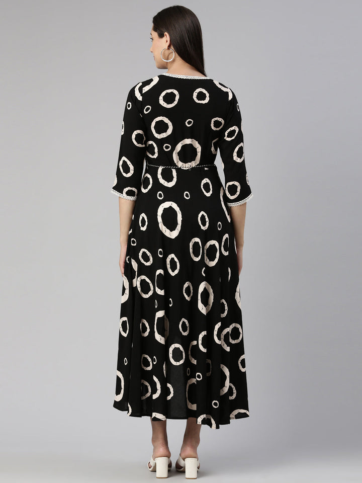 Neerus Black cotton anarkali kurta - side view