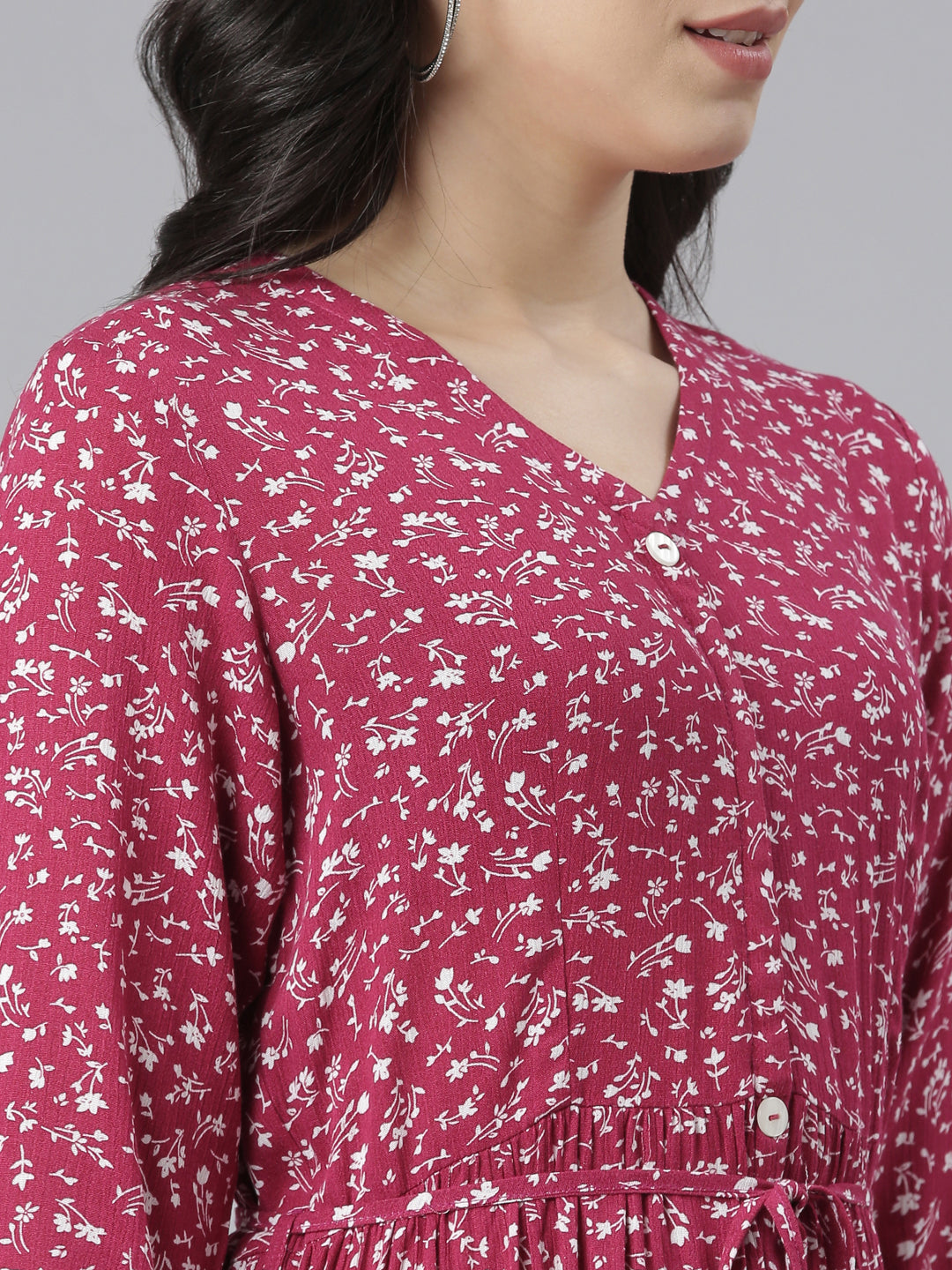 Neerus Pink floral printed straight dress - detail view 1