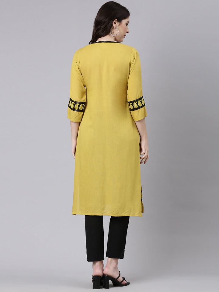 Neerus Green viscose rayon solid straight kurti - side view