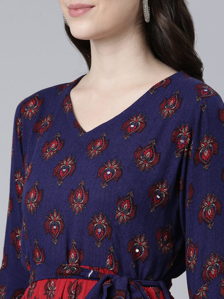 Neerus Maroon chiffon printed straight dress - detail view 1