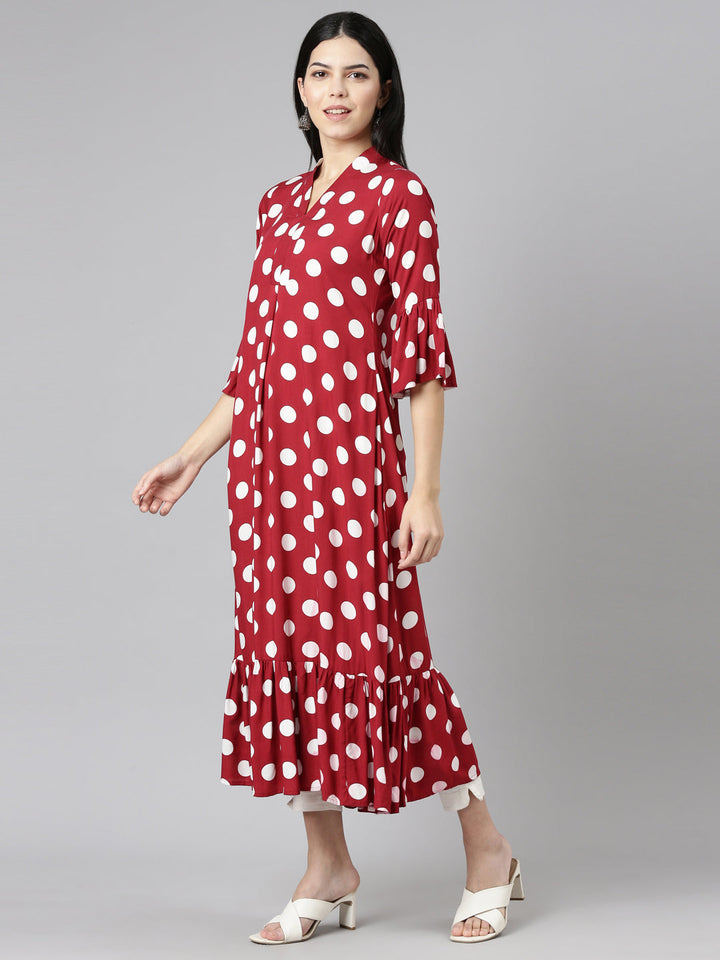 Neerus Maroon rayon printed straight kurti - back view