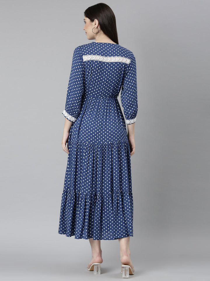 Neerus Blue rayon printed straight dress - detail view 1