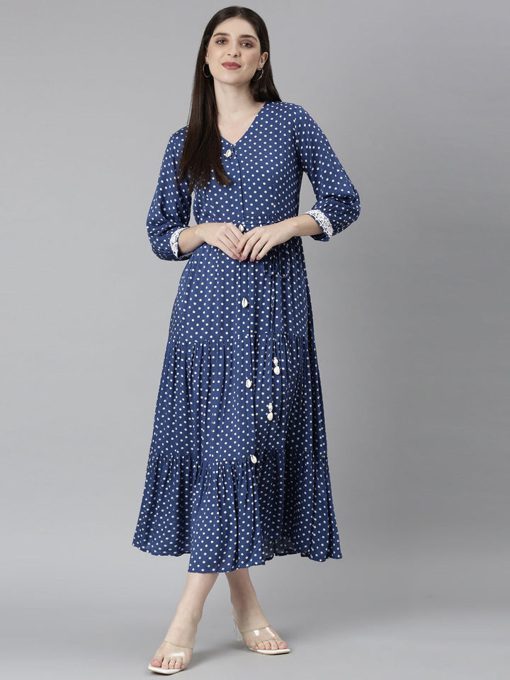 Neerus Blue rayon printed straight dress - detail view 2
