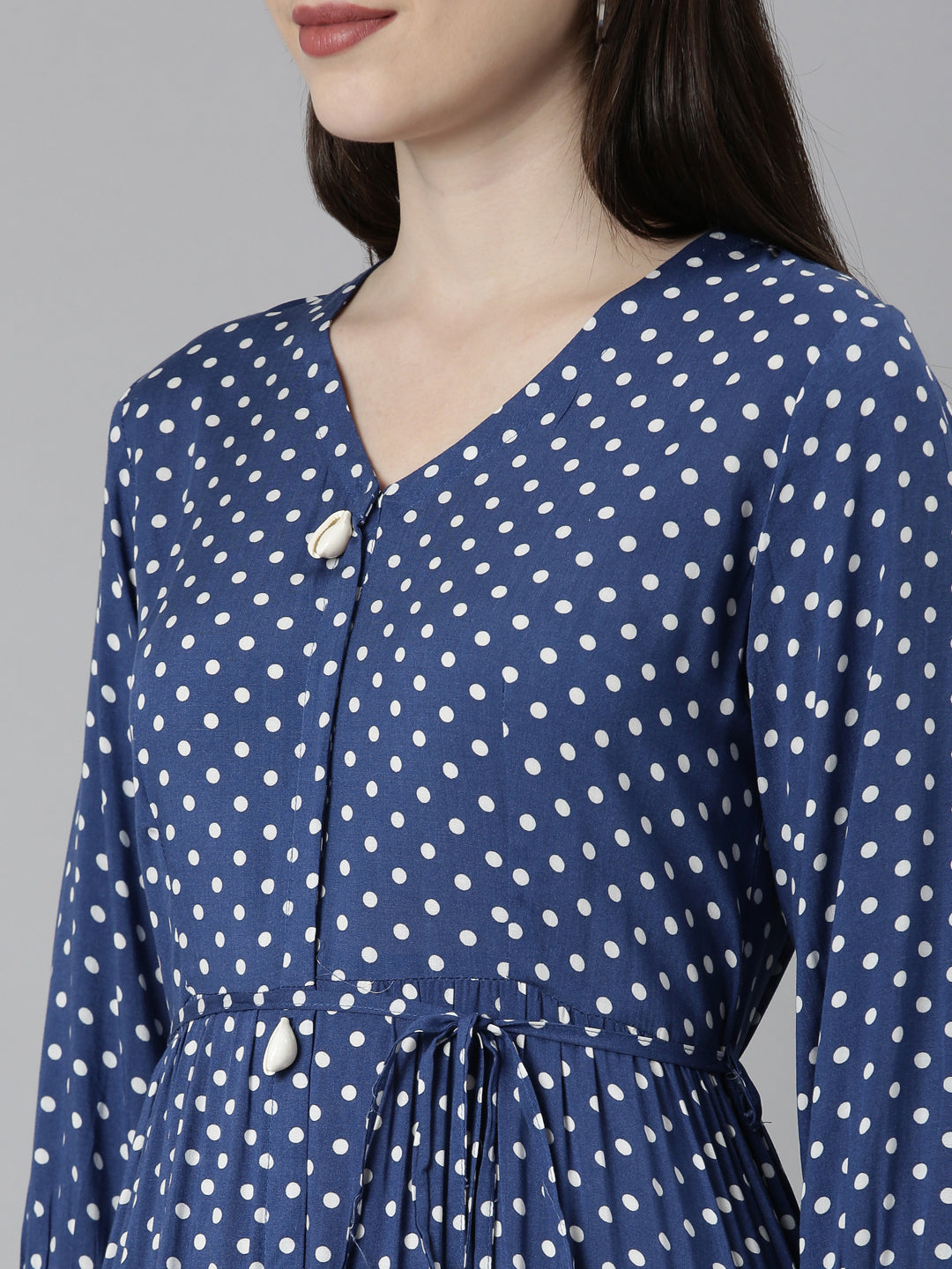 Neerus Blue rayon printed straight dress - detail view 3