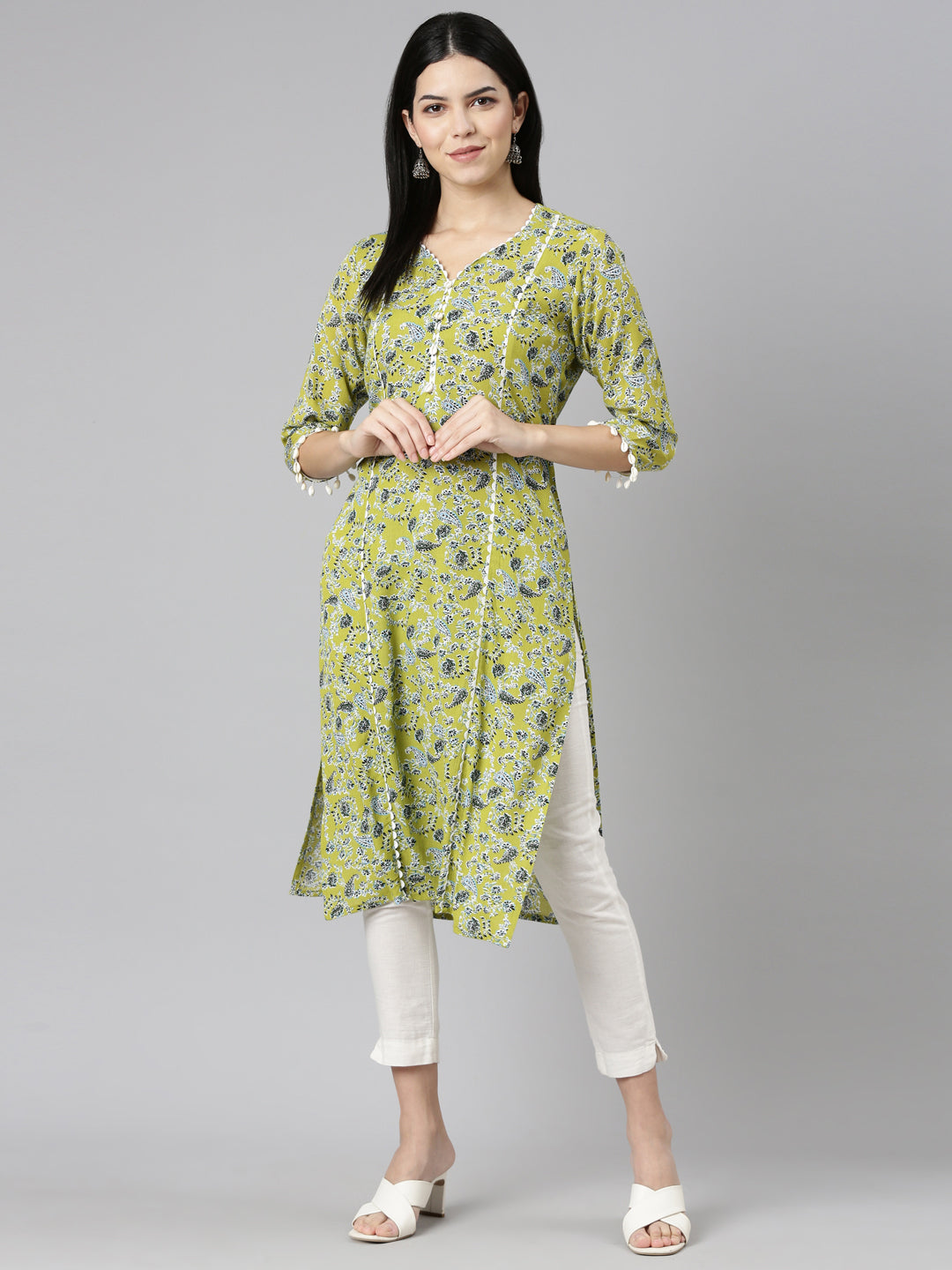 Neerus Green Rayon Printed Straight Kurti - detail view 2
