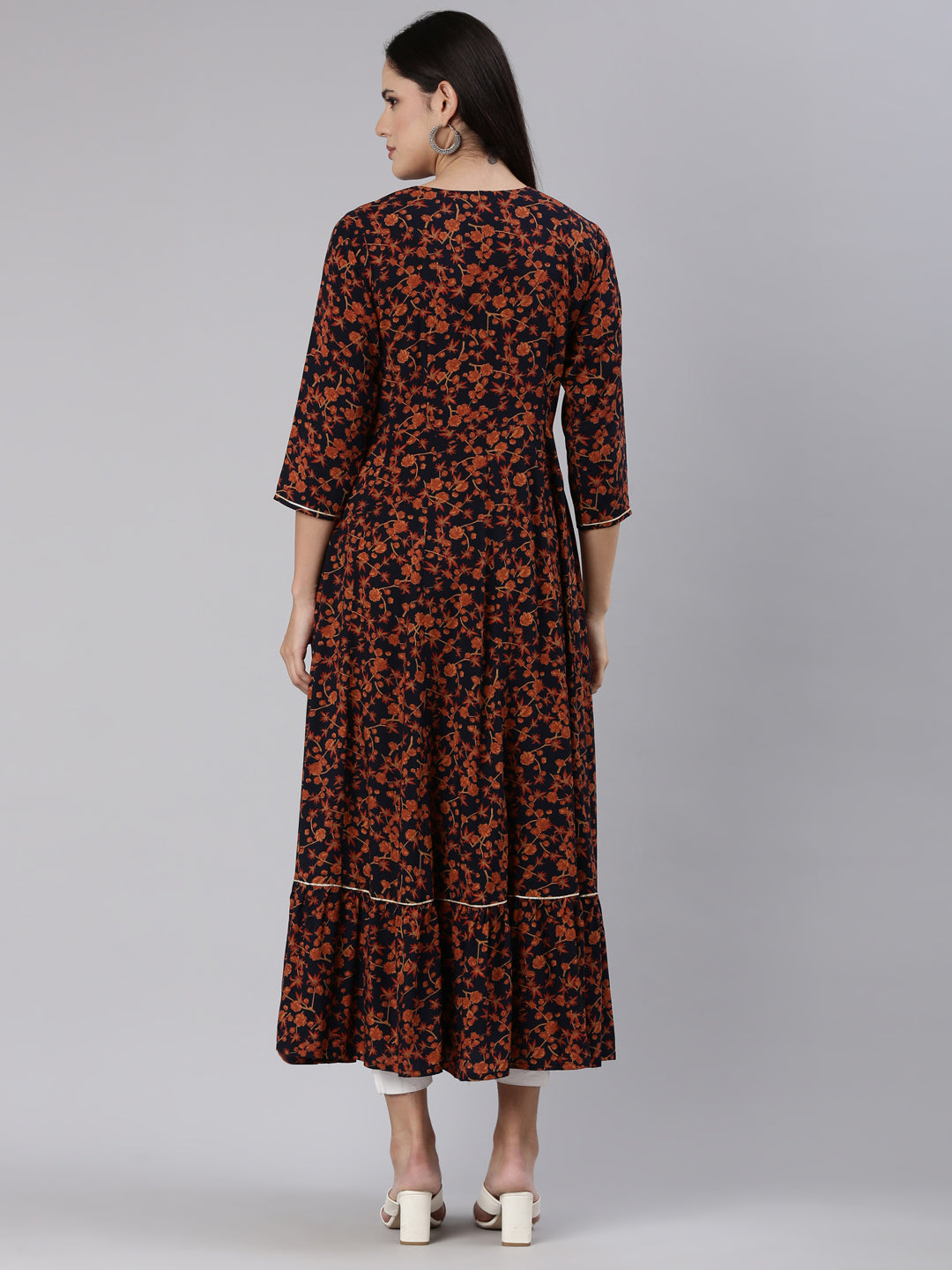 Neerus Blue printed floral straight dress - side view
