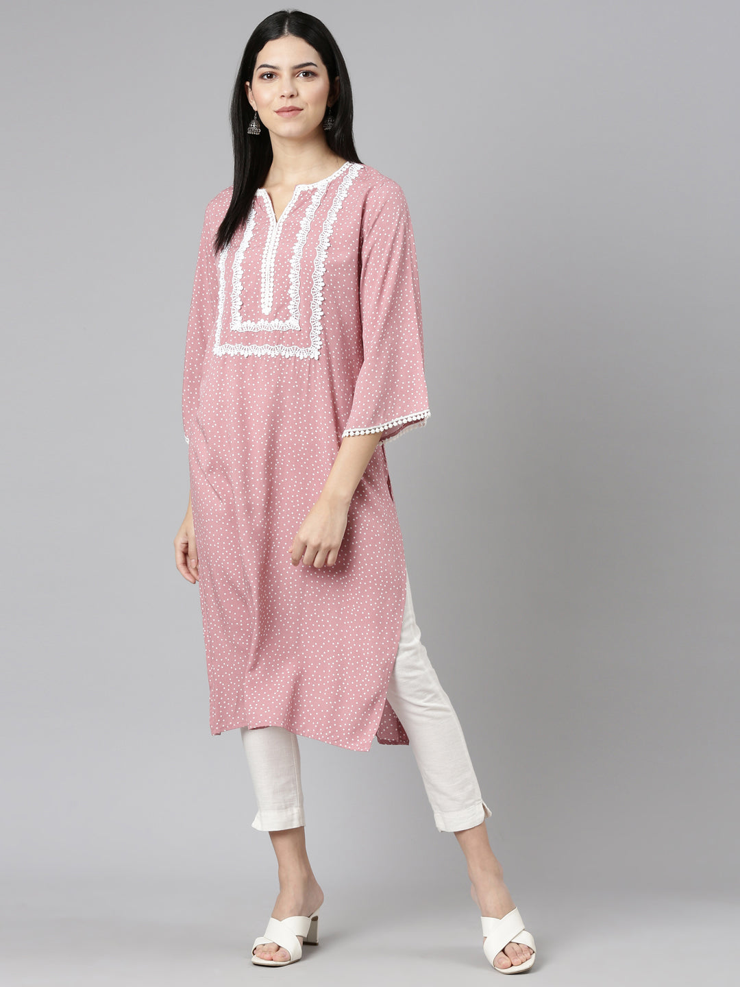 Neerus Pink rayon printed straight kurti - detail view 2