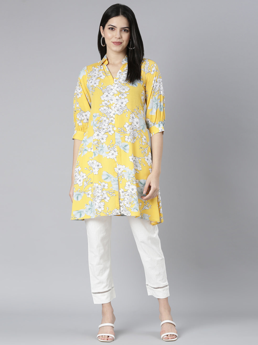 Neerus Yellow rayon printed kurta set with trousers - detail view 2