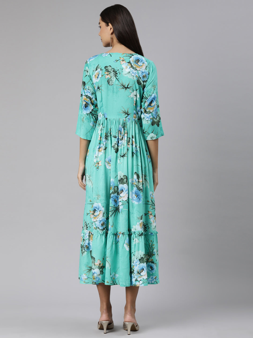 Neerus Green rayon printed dress - side view