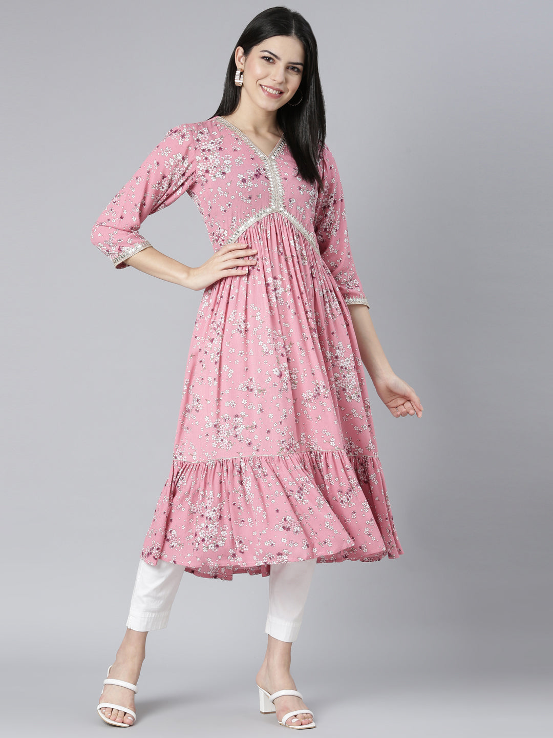 Neerus Pink slub cotton printed maxi dress - detail view 2