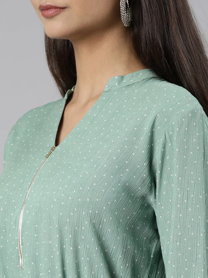 Neerus Green chiffon solid A-line kurti - detail view 1