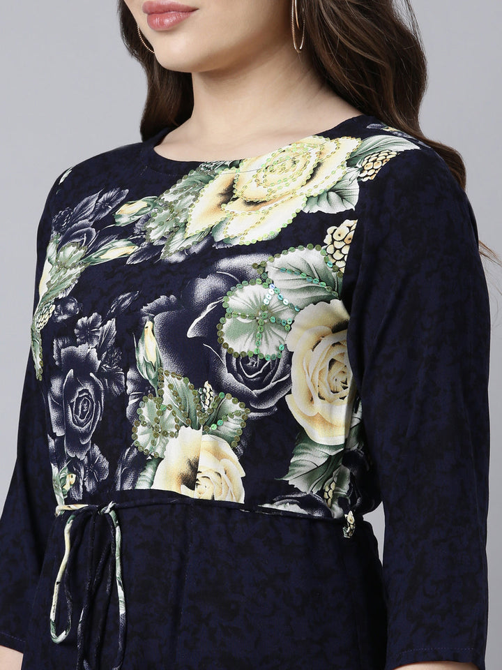 Neerus Blue rayon printed maxi dress - detail view 1