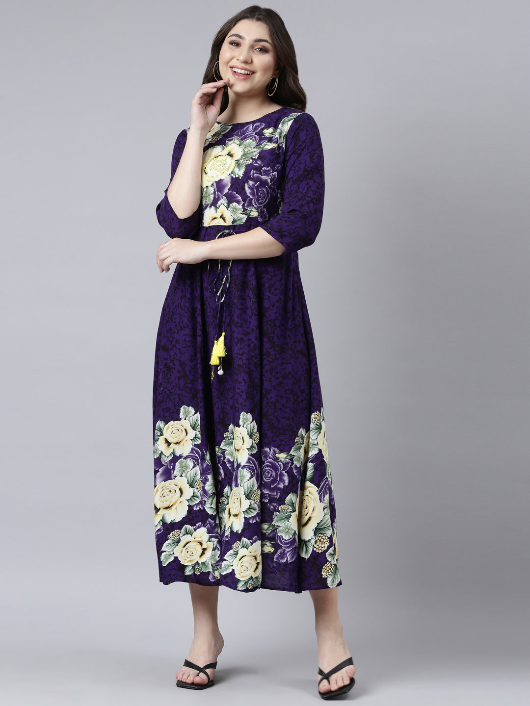 Neerus Purple rayon printed maxi dress - detail view 2