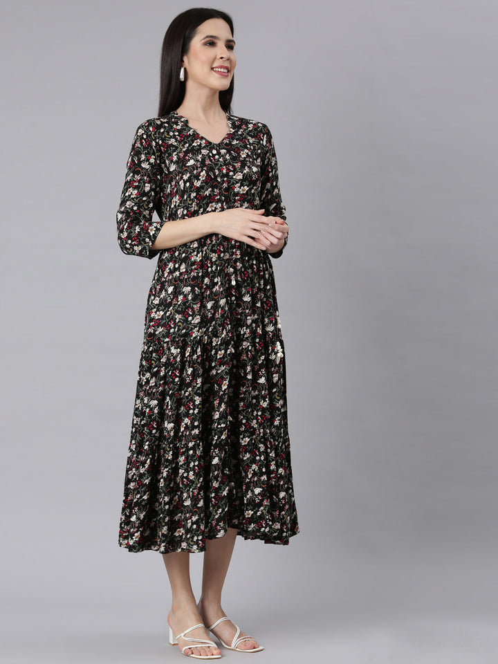 Neerus Black floral printed maxi dress - back view