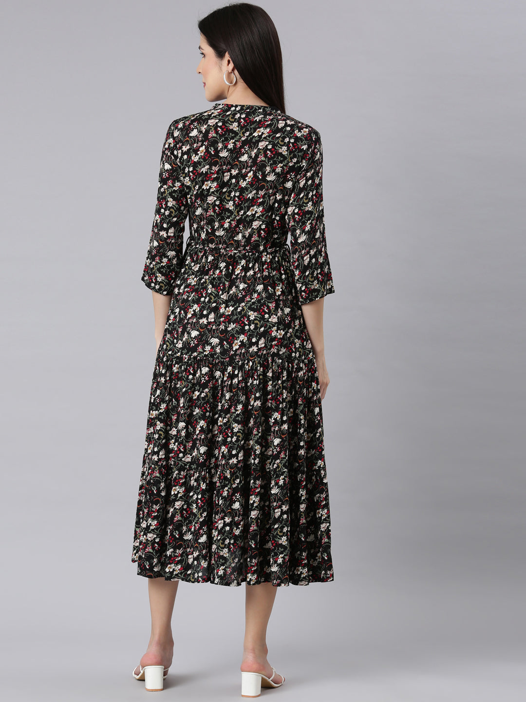 Neerus Black floral printed maxi dress - side view