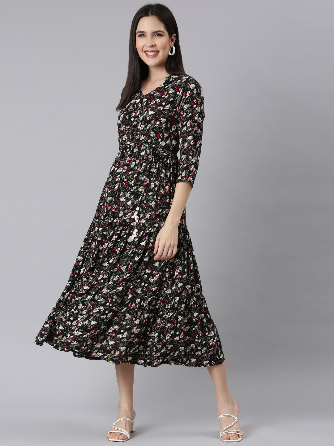 Neerus Black floral printed maxi dress - detail view 1