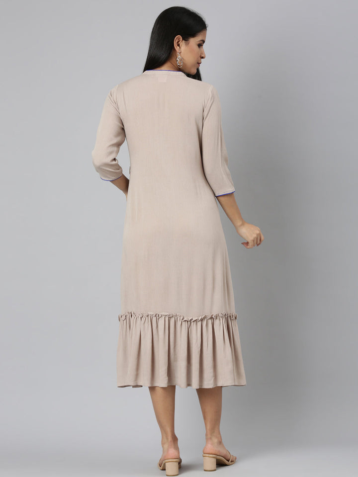 Neerus Beige chiffon solid straight kurta - side view