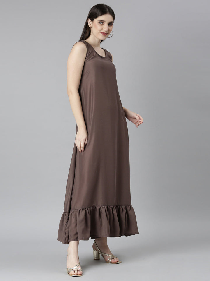 Neerus Brown floral printed straight dress - detail view 1