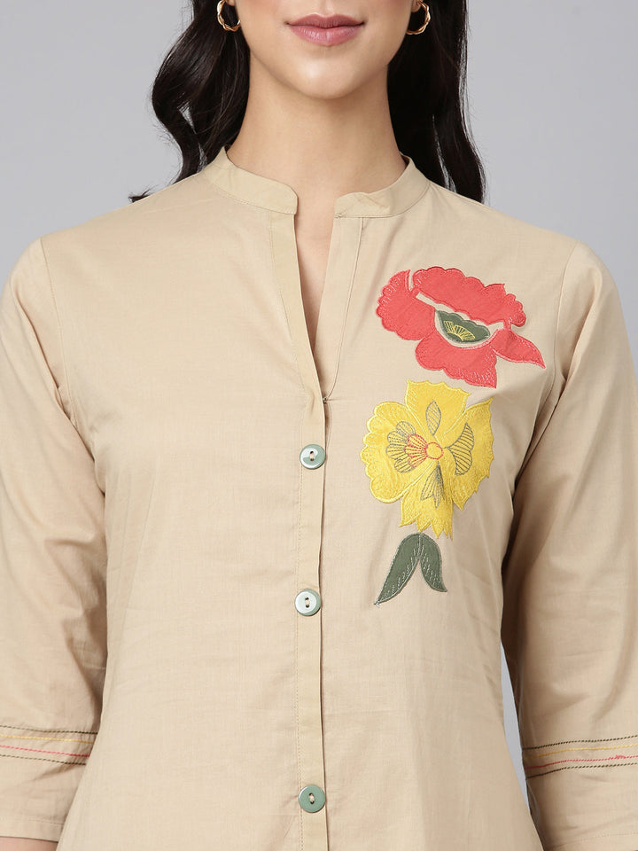 Neerus Beige Casual Solid Straight Kurtas