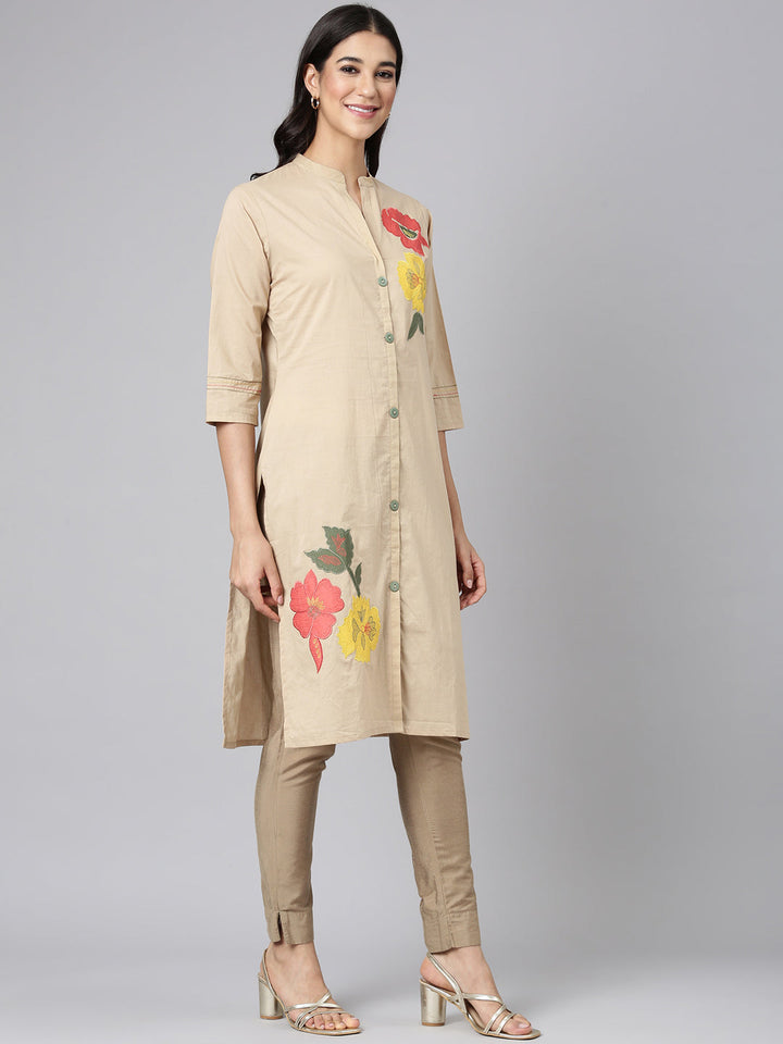 Neerus Beige Casual Solid Straight Kurtas