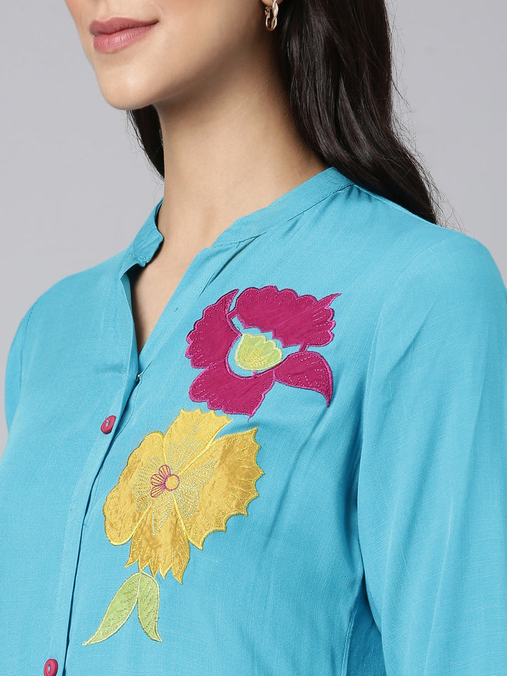 Neerus Blue Casual Solid Straight Kurtas