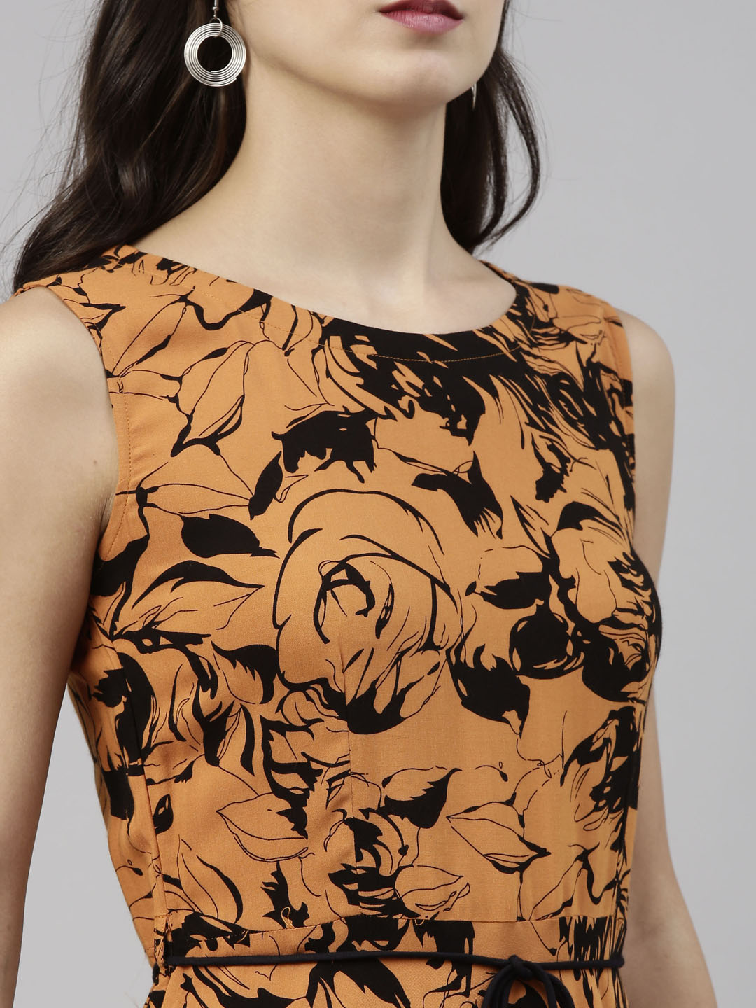 Neerus Orange rayon solid tunic dress - detail view 4