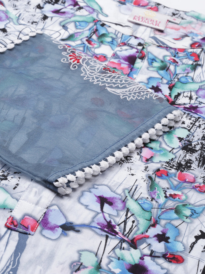 Neerus White rayon solid kurta - detail view 4