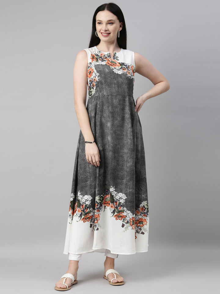 Neerus Grey slub cotton straight kurta - front view