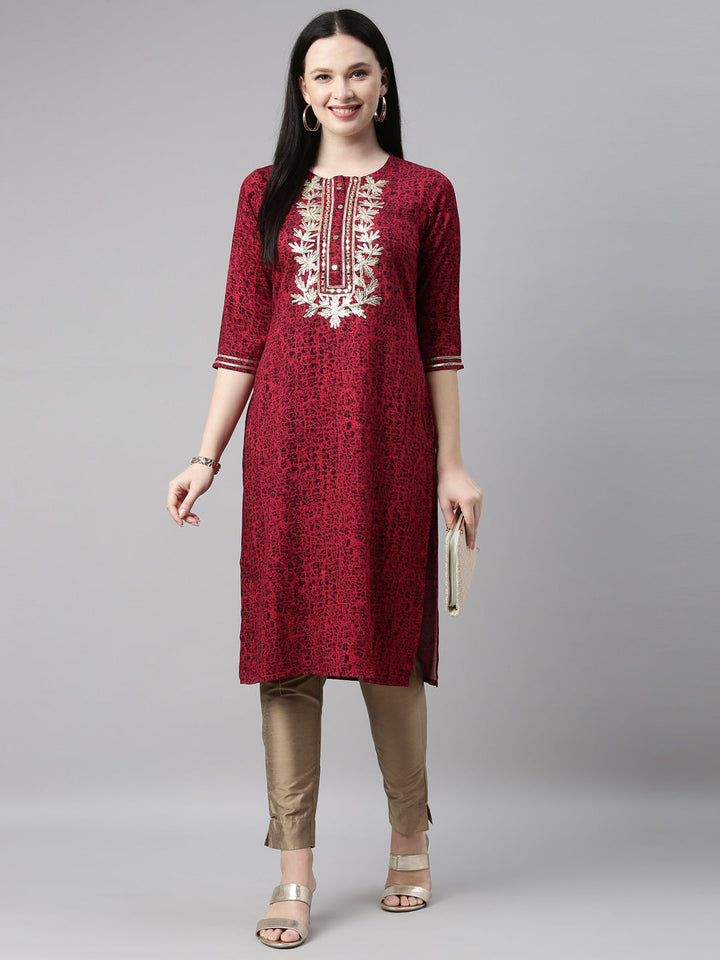 Neerus Pink cotton printed kurti straight silhouette - detail view 2
