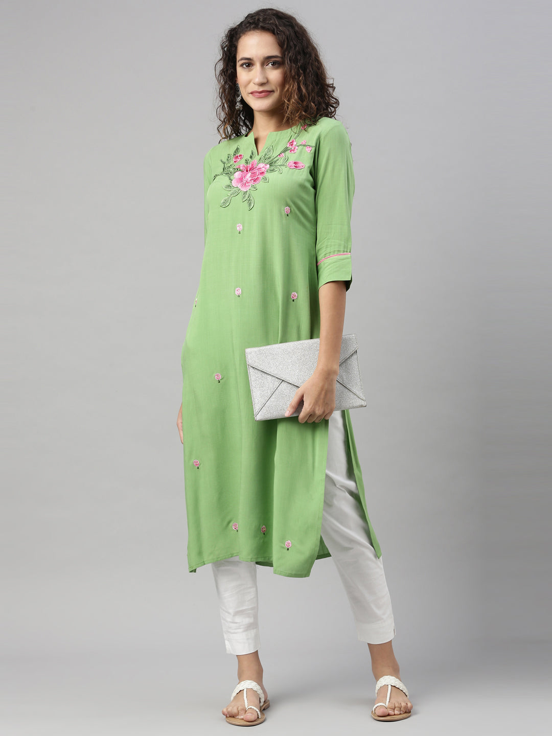 Neerus Green rayon solid straight kurta - detail view 1