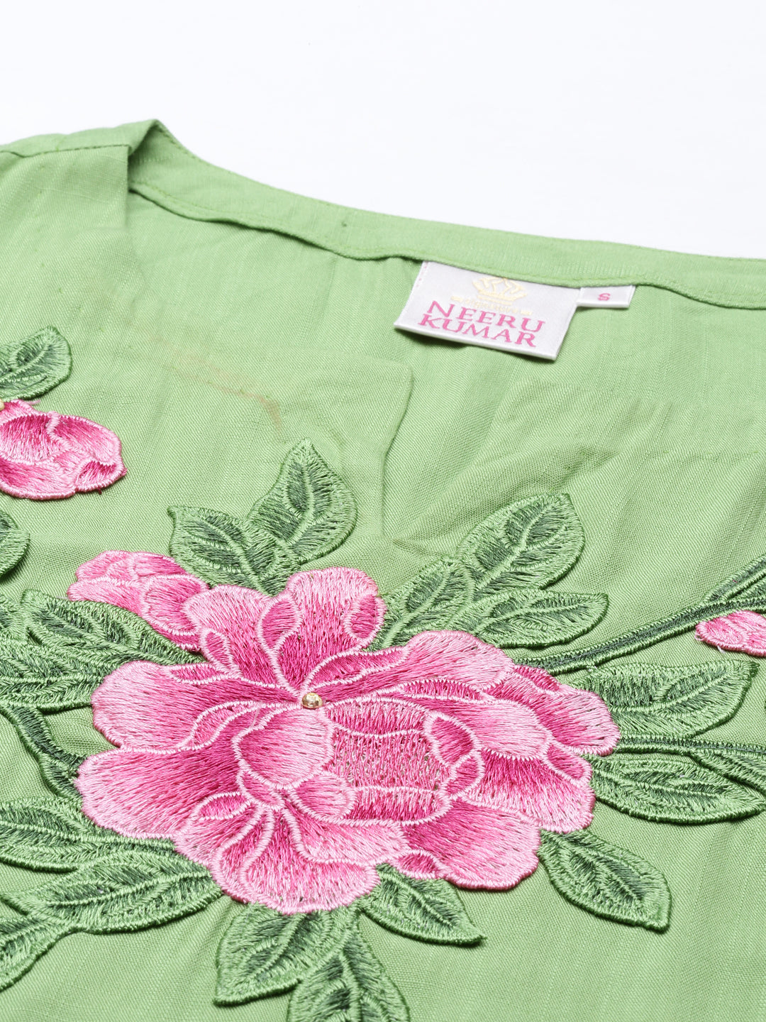 Neerus Green rayon solid straight kurta - detail view 2