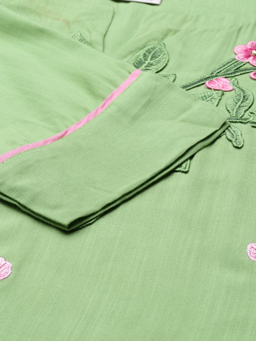 Neerus Green rayon solid straight kurta - detail view 3