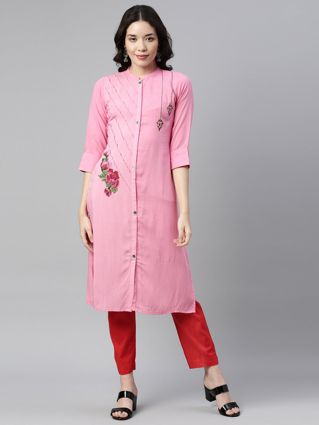 Neerus Pink rayon solid straight kurta - detail view 4