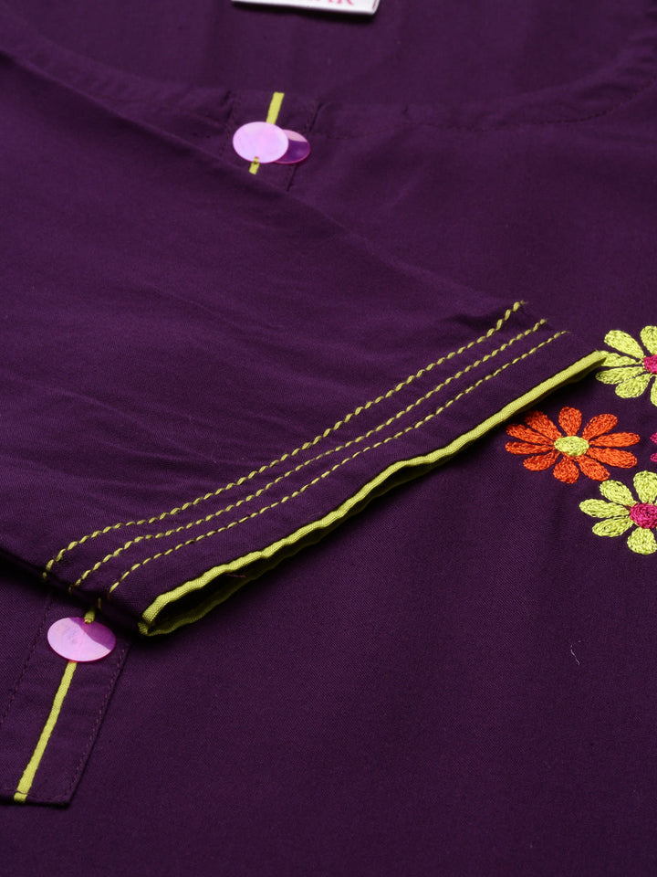 Neerus Purple rayon hand embroidered kurta - detail view 3
