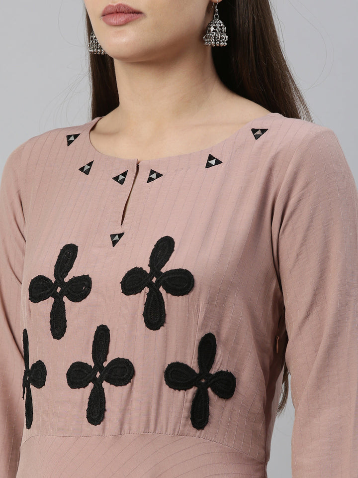 Neerus Pink muslin solid kurti - detail view 5