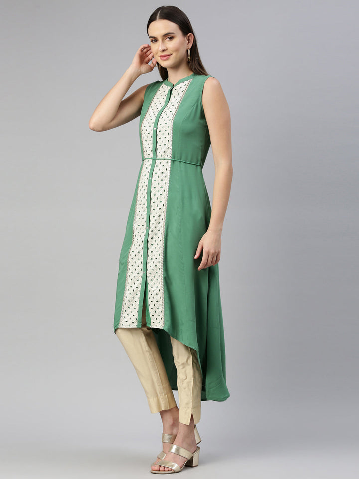 Neerus Green viscose rayon thread embroidered kurti - side view