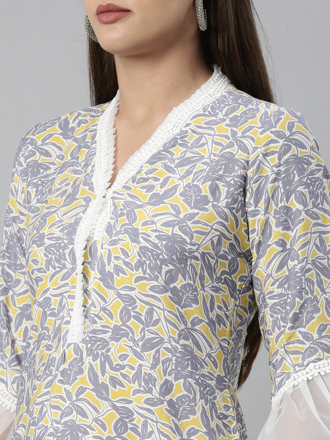 Neerus Grey rayon solid kurta - detail view 5