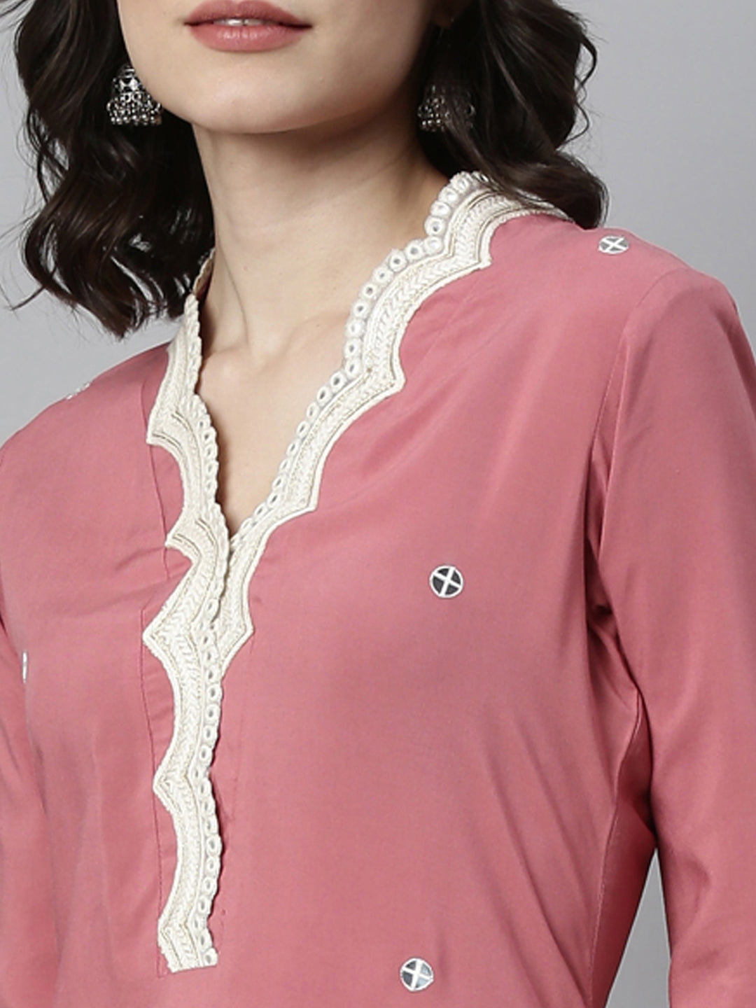 Neerus Pink Viscose Rayon Thread Embroidered Kurta - detail view 5