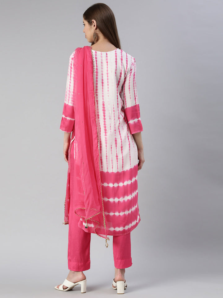 Neerus Pink muslin printed kurta set with trouser and dupatta - side view