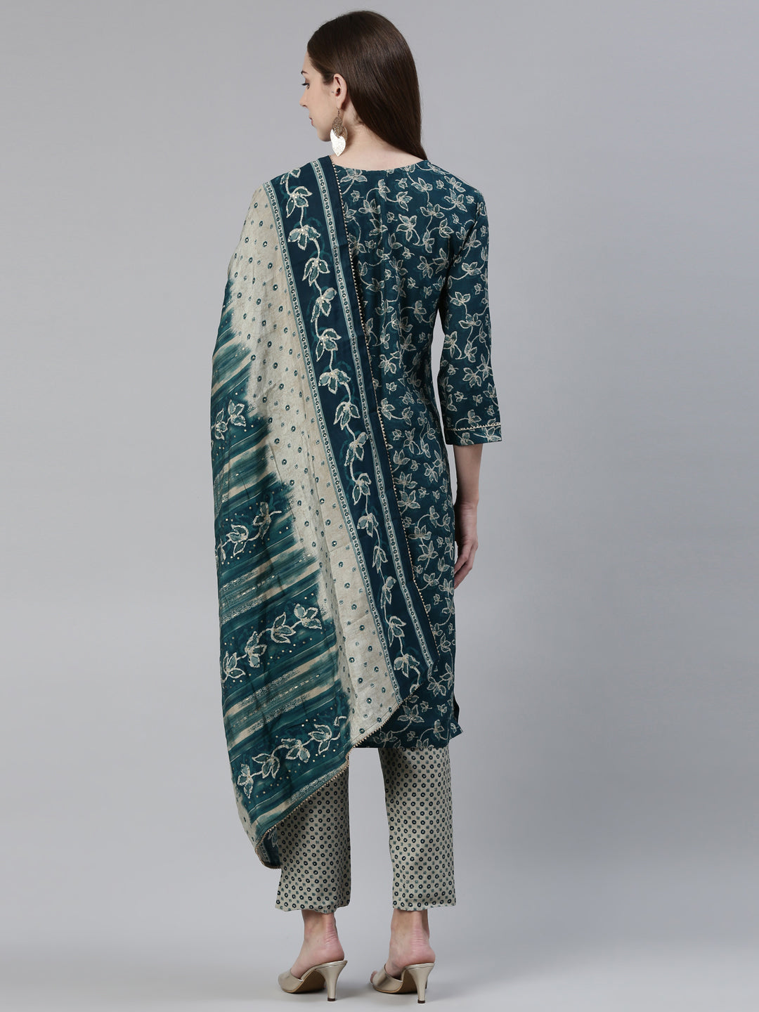 Neerus Green printed kurta set with trouser and dupatta - side view